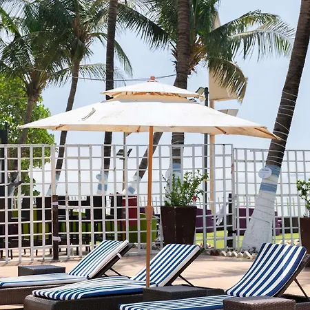 Novotel Juhu Hotel 5*