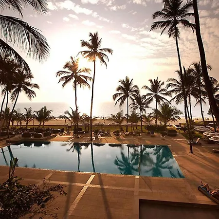 Hotel Novotel Juhu 5*