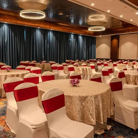 Novotel Juhu Hotel Mumbai
