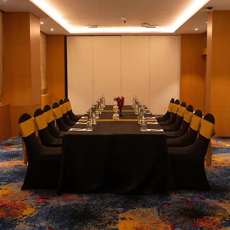 Novotel Juhu Hotel