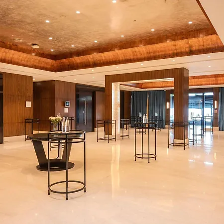 Novotel Juhu Hotel Mumbai