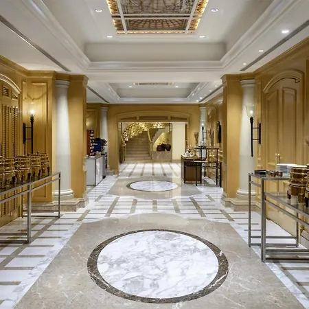 Hilton International Airport 5* Mumbai