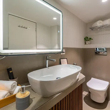 Resort Vaana By The Sea - Juhu Beach, Part Of Stayvista Mumbai