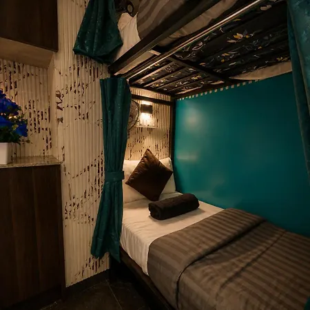 Zull Backpackers Andheri-midc Hostel Mumbai