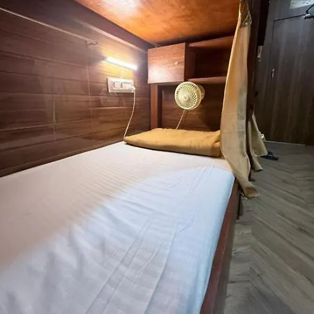 Hostel New Signature Dormaitory *