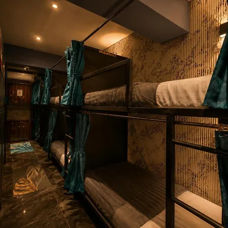 Zull Backpackers Andheri-midc Hostel Mumbai