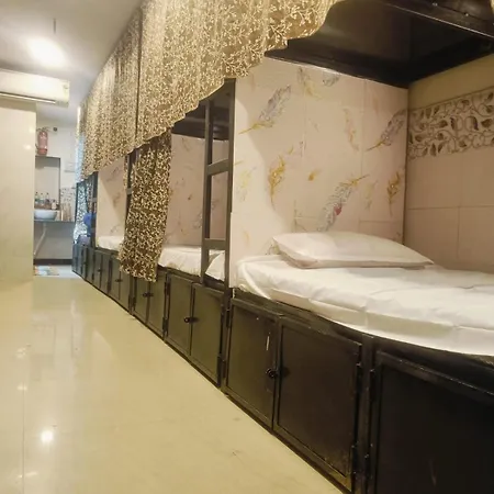 Bed & Breakfast Rrb *