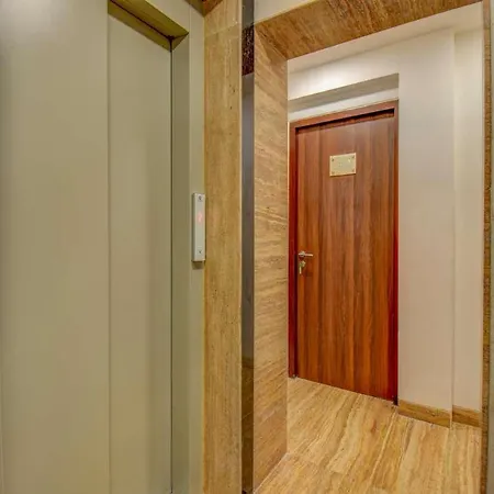 Staywood Bed & Breakfast Mumbai