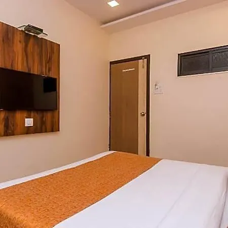 O Golden Nest Near Chhatrapati Shivaji International Airport 3*