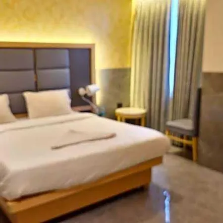Hotel Suncity Residency 3*