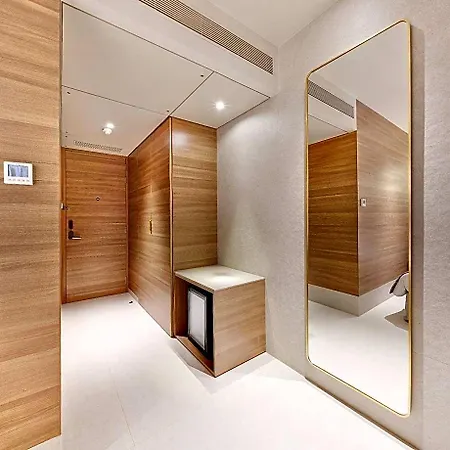 Hotel The Regale By Tunga