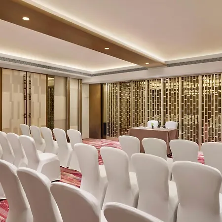 The Fern Mumbai, Goregaon, Series By Marriott Hotel 5*