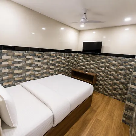 Angel International-nxt To Sahar Metro Stn *