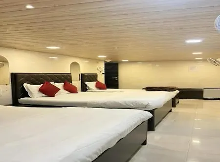 Hotel Qamar 2*