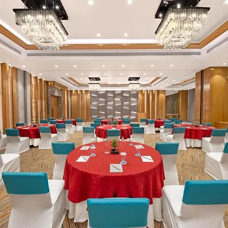 Radisson Andheri Midc 5* Mumbai