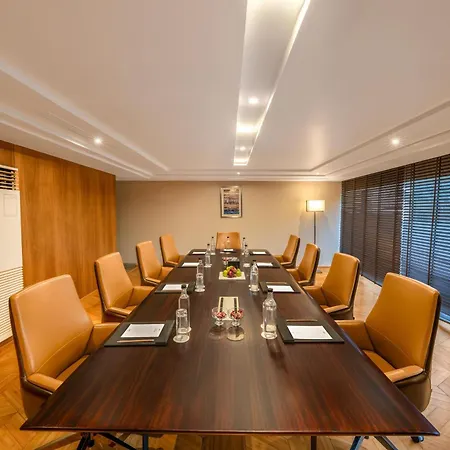Radisson Andheri Midc Hotel