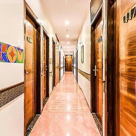 Fabhotel Admiral Hotel 3*