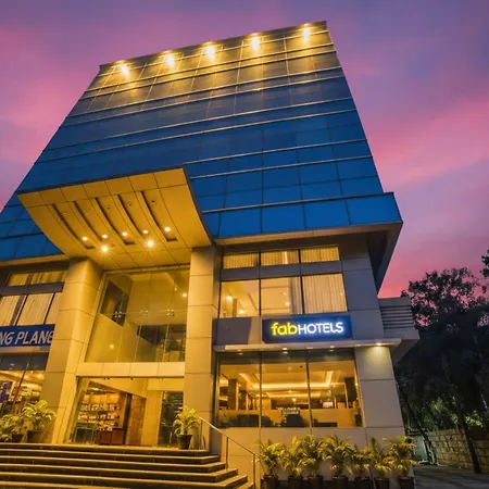 Hotel Fabhotel Ascot International Ii