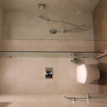 Cliffton 4* Mumbai