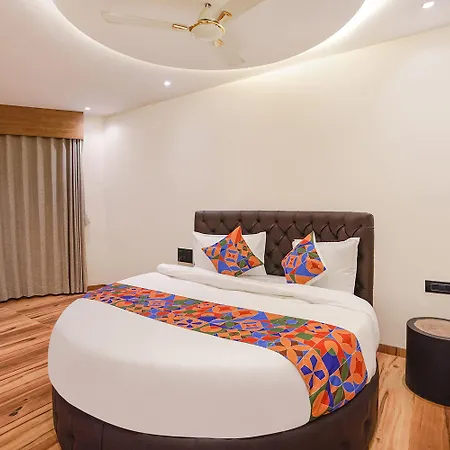 Fabhotel Well Back 3*