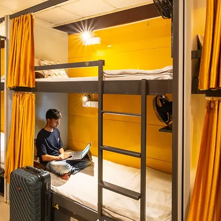 Hostel Forrest *