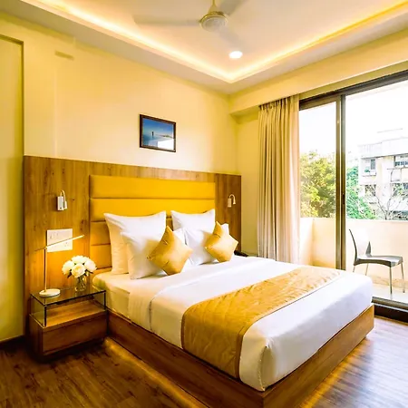 National Hotel
