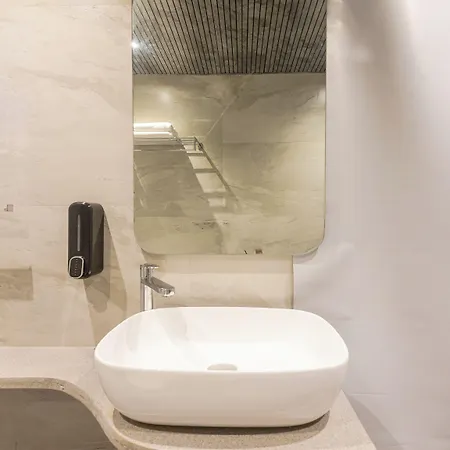 Aura - Near Malad Link Road Hotel Mumbai