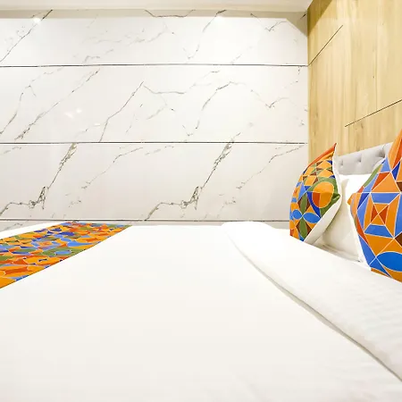Hotel Fabhotel Shubham 3*