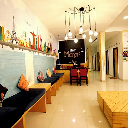 Nap Manor Hostel *
