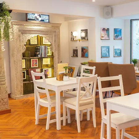 Hotel Bloom Boutique L Bandra