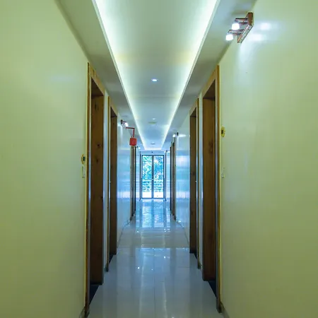 Hotel Treebo Trend Anam Interrnational
