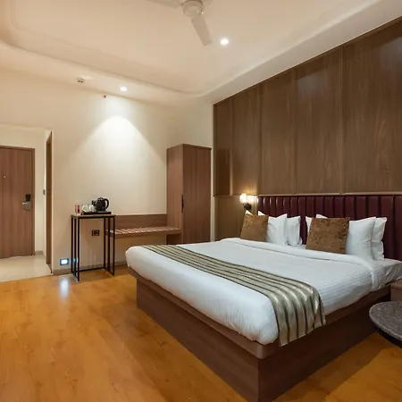 Express Hotel
