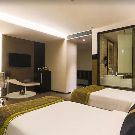 The Empresa Hotel Mumbai