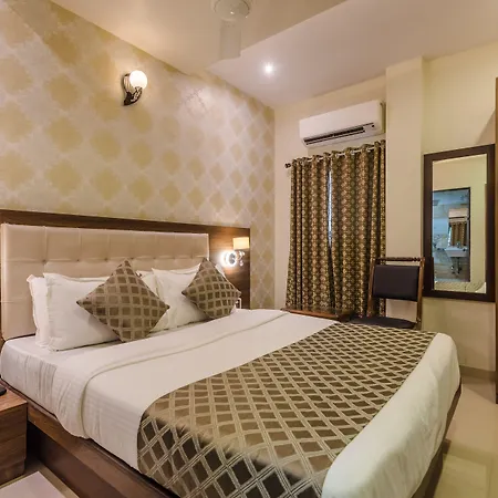 Liberty Plaza 3*