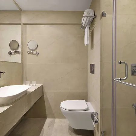 Midtown Pritam 3*