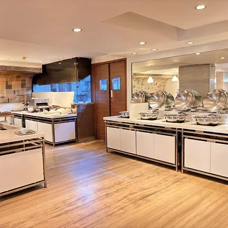 Hiltop Hotel 3*