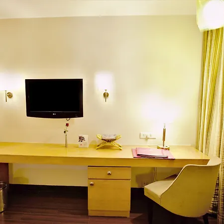 The Beatle Hotel 4*