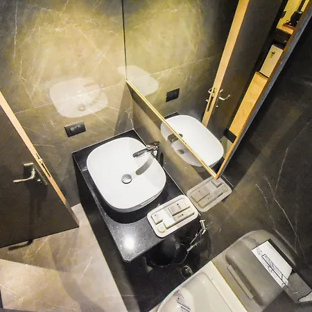 Hotel Kings International Juhu 3*