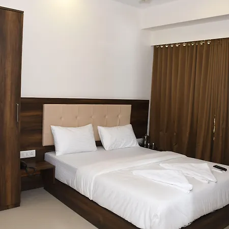 Hotel Precious Pearl 2*