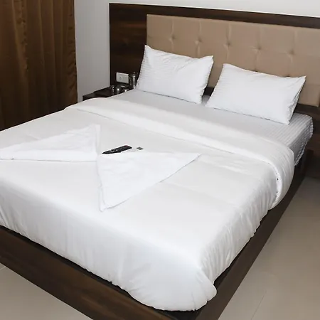 Hotel Precious Pearl Mumbai