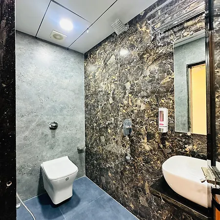 Hotel Bkc Gold View Near Bandra Kurla Complex 3*
