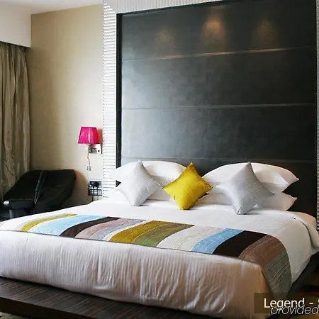 Hotel The Regale By Tunga Mumbai