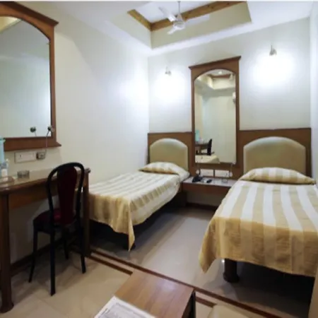 Hotel Parklane 3*