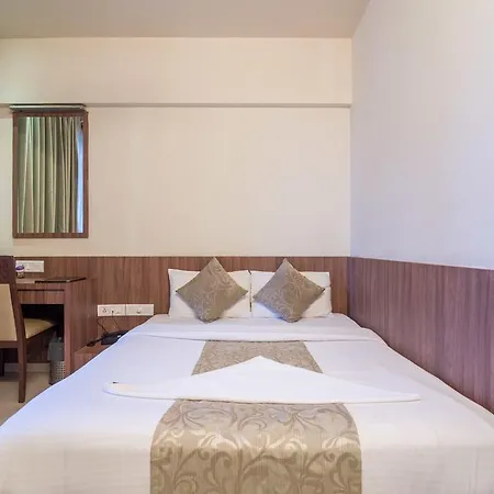 Royal Park Hotel 3*