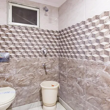 Oyo Town Bed & Breakfast Mumbai