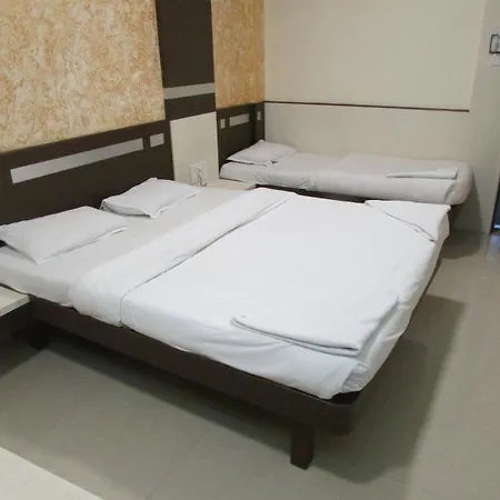 Sahar Internartional Hotel 2*