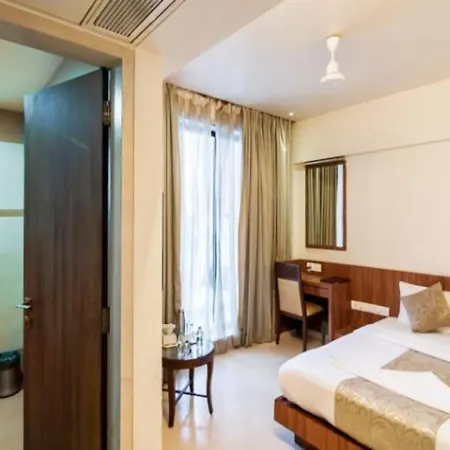 Hotel Royal Park 3*