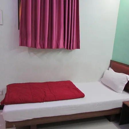 Royal Residency Hotel 2*