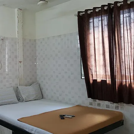 Hotel Al Mehraj Hotel 3*