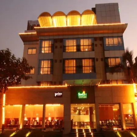 Hotel Suncity Premiere, Near To Airport